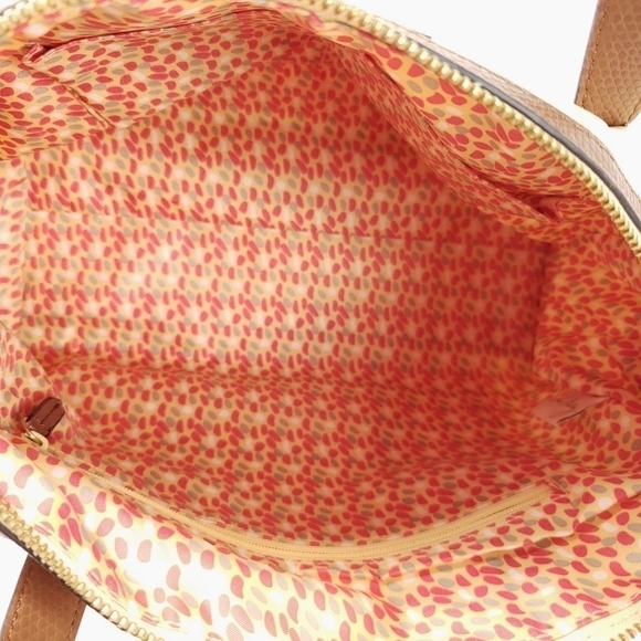 Vera Bradley duffle handbag - Picture 9 of 9